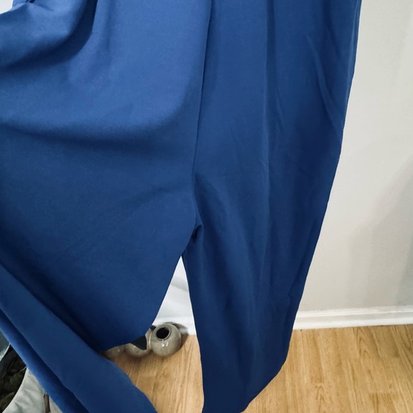 Blue Sleeveless Jumpsuit Women Size Large Back Zipper Closure Belt Included - Picture 9 of 9